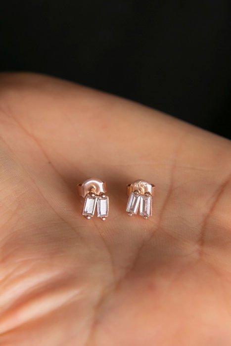 Heliophilia Silver Pendientes de Plata de Ley 925 y Oro Rosa con Estilo Tachuela